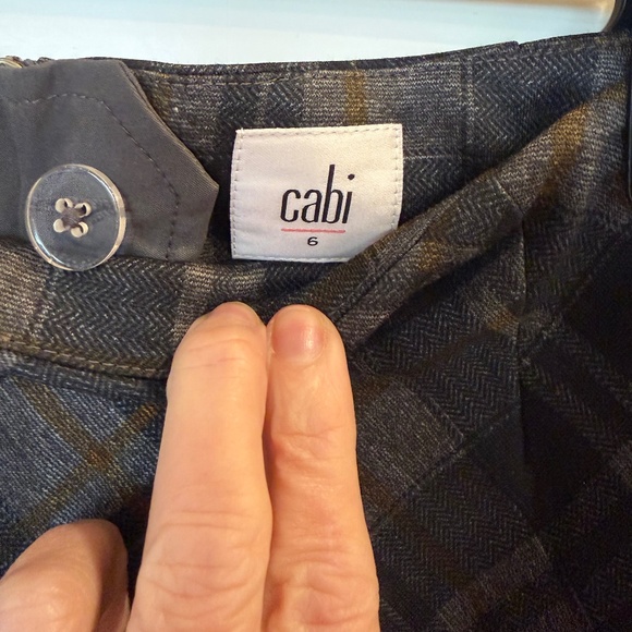 Cabi Step Out Skirt – Size 6 - Picture 3 of 4